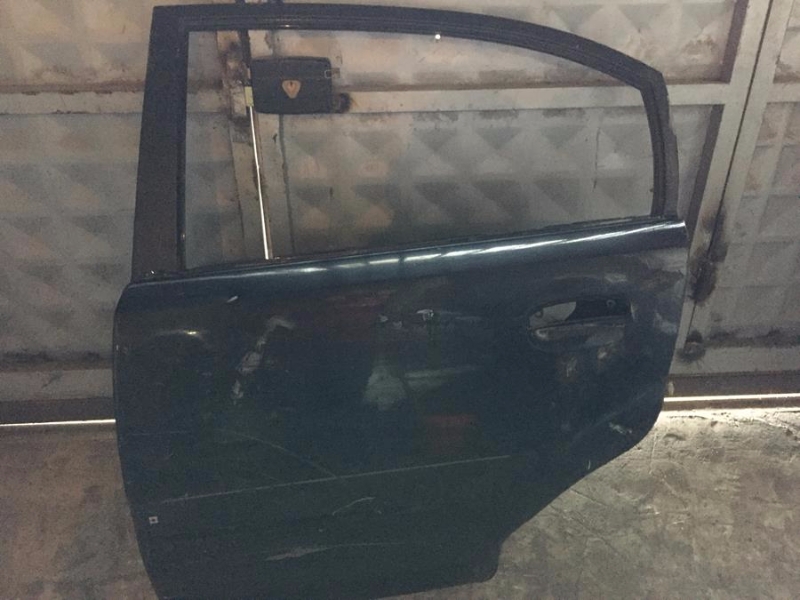 2006-2011 KIA RİO ORJINAL ÇIKMA VE SÖKME SOL ARKA KAPI