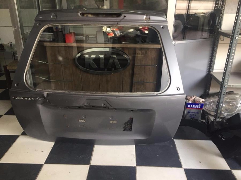 2006 KIA SPORTAGE ORJINAL ÇIKMA ARKA BAGAJ KAPISI
