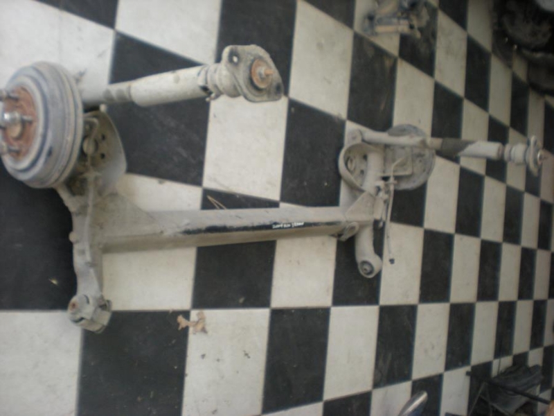 2008 MODEL KIA RİO ÇIKMA ARKA DİNGİL