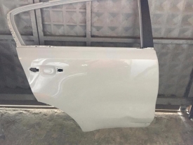 2010 ÇIKMA ORJINAL SAĞ ARKA KAPI SATILIK KIA SPORTAGE