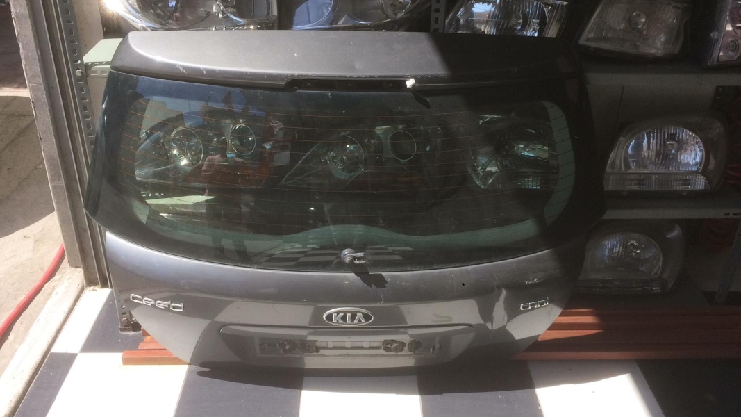 2011 MODEL KIA CEED BAGAJ KAPISI ÇIKMA VE SÖKME PARÇA