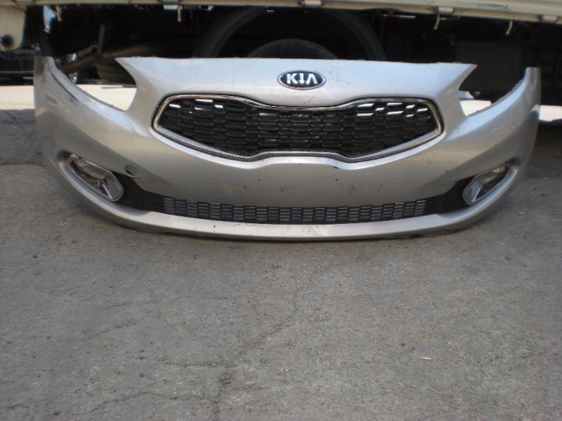 2013 SONRASI KIA CEED ORJ İKİNCİ EL TEMİZ ÖN DOLU TAMPONLAR