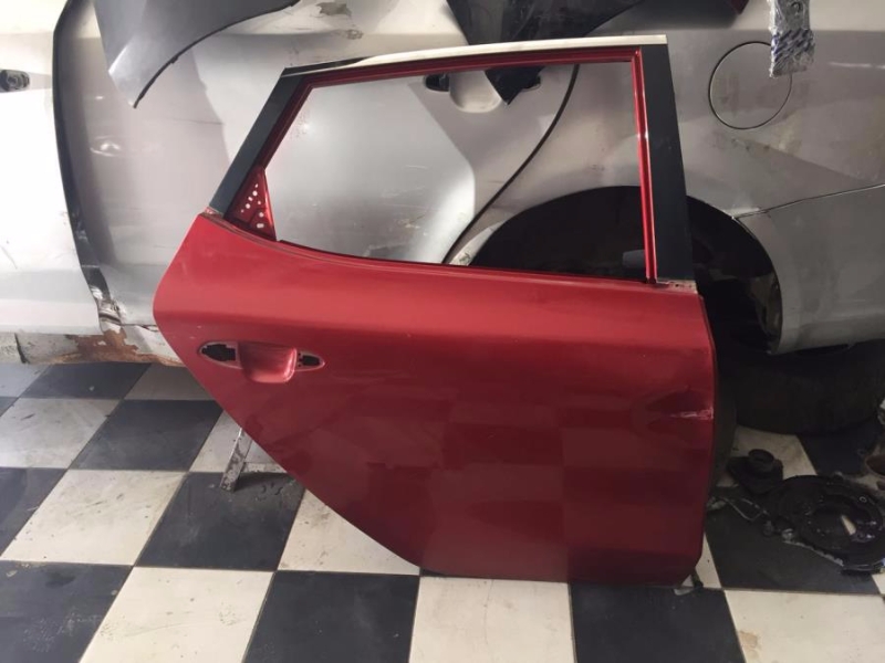 2014 KIA CEED ORJINAL SÖKME SAĞ ARKA KAPI