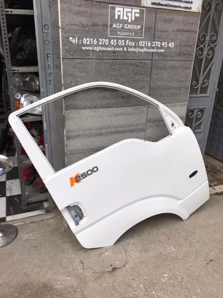 KIA BONGO YENİ MODEL ORJINAL ÇIKMA TEMİZ SAĞ SOL KAPILAR