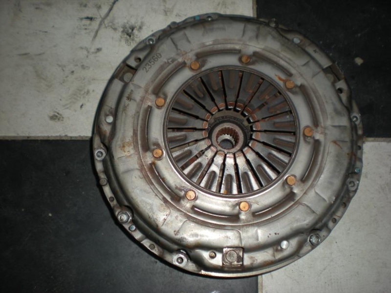 ÇIKMA SÖKME İKİNCİ EL KIA CERATO DEBRİYAJ BASKISI MEVCUT