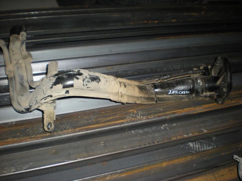 çıkma yedek parça benzin borusu satılık kia ceed