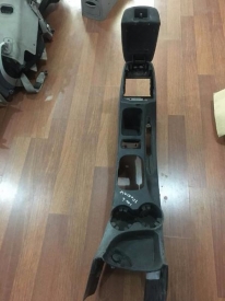 ESKİ MODEL KIA SPORTAGE 2006 ORJINAL ÇIKMA ORTA KONSOL