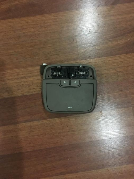 İKİNCİ EL ÇIKMA SÖKME KIA RİO TAVAN LAMBASI