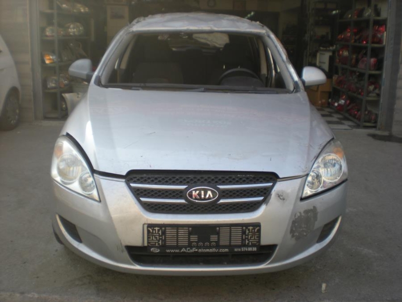 kia ceed 2009 hurda belgeli araç tüm parçaları satılık