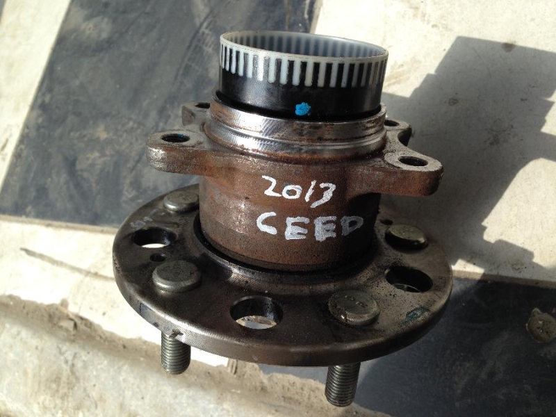 kia ceed arka teker poryası çıkma ve sökme