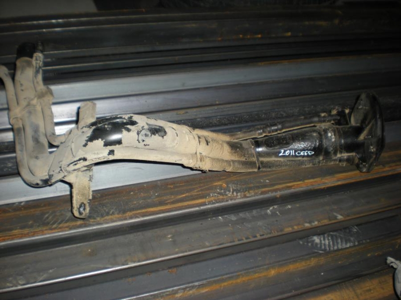 KIA CEED BENZİN BORUSU  ÇIKMA VE SÖKME