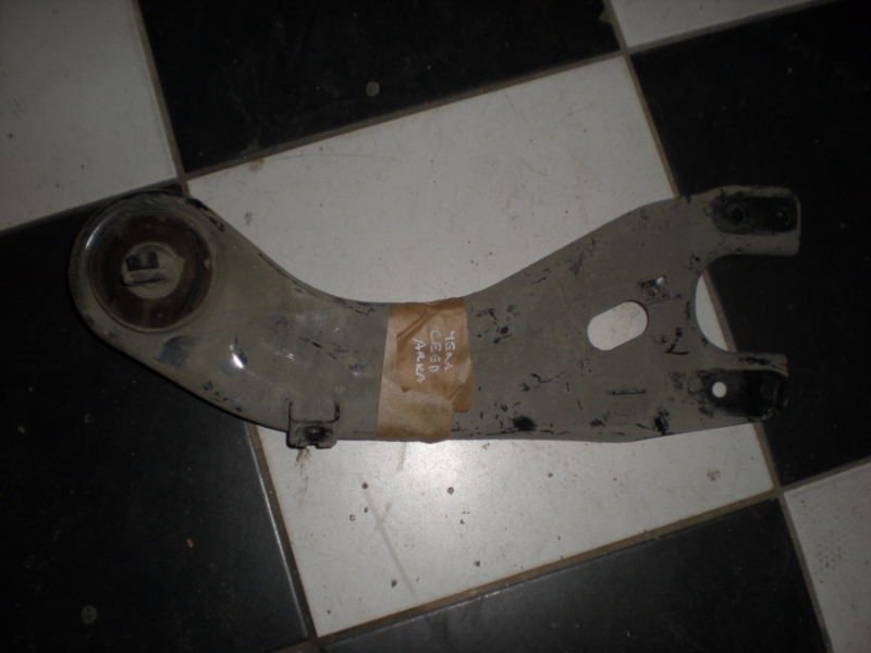 KIA CEED ÇIKMA ARKA SALINCAK