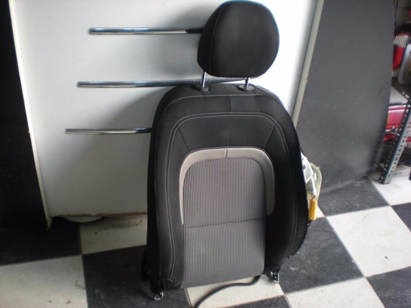 KIA CEED ÇIKMA YEDEK PARÇA KOLTUKLAR MEVCUTTUR