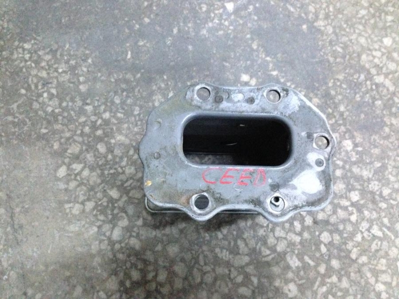 KIA CEED ŞASE UÇLARI SÖKME VE ÇIKMA PARÇA SATILIK