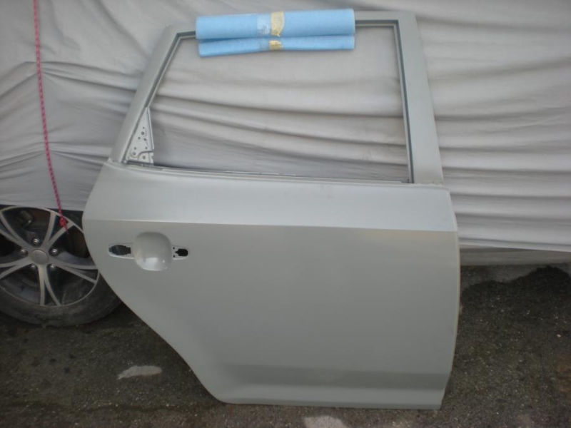 KIA CEED SIFIR ORJİNAL SAĞ ARKA KAPI