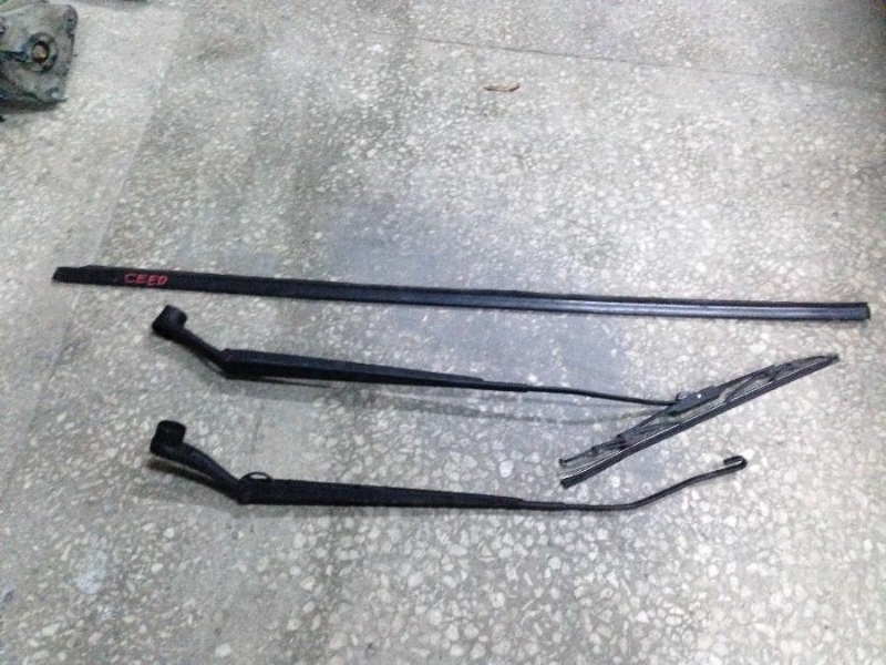 KIA CEED SİLECEK SÖKME VE ÇIKMA YEDEK PARÇA