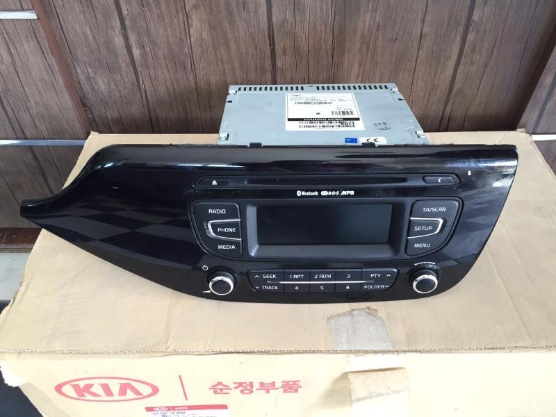 KIA CEED YENİ MODEL ORJINAL KOMPLE TEYP SATILIKTIR