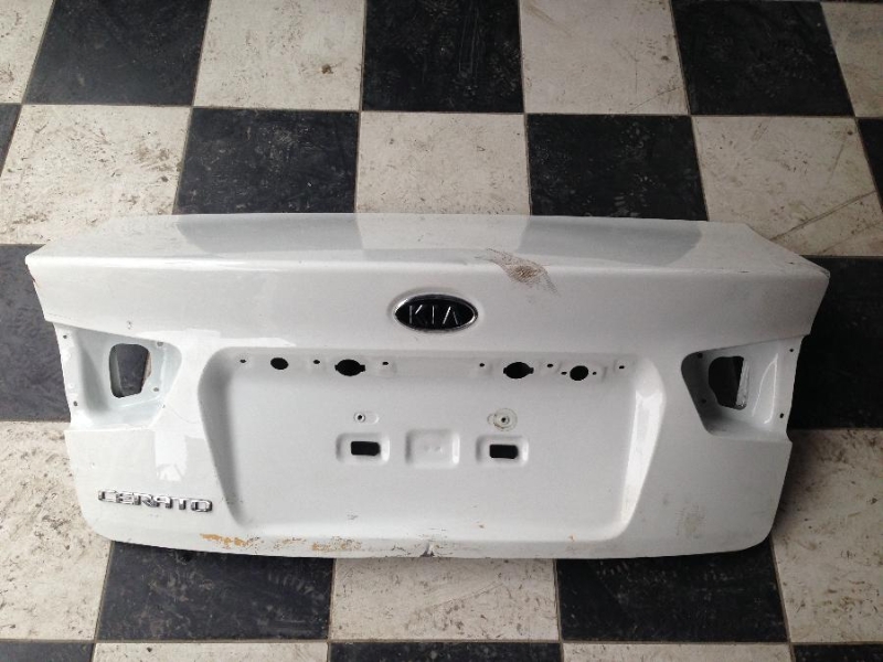 KIA CERATO BAGAJ KAPISI SÖKME VE ÇIKMA YEDEK PARÇA