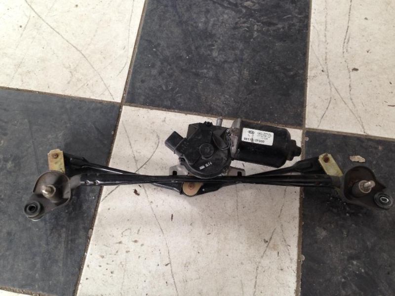 KIA CERATO SİLECEK MANİVELASI SÖKME VE ÇIKMA PARÇA