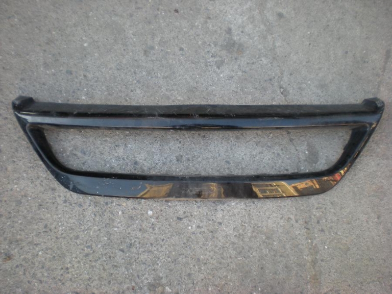 kıa çıkma ve sökme rio ön tampon ızgarası