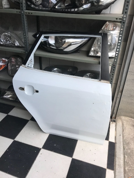 kia çıkma yedek parça 2011 temiz sağ arka kapı kia ceed