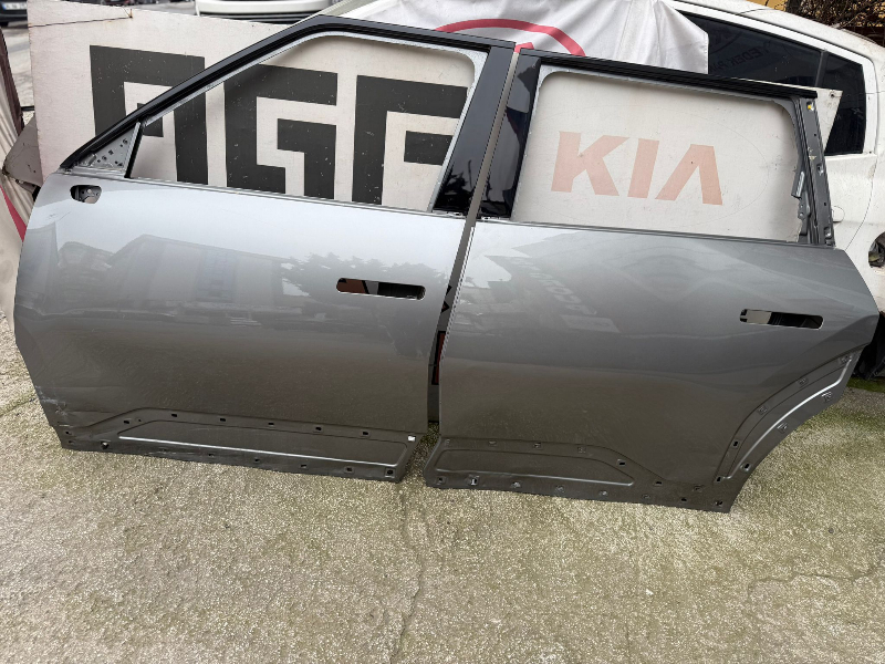 kia EV9 çıkma sol ön ve sol arka kapı