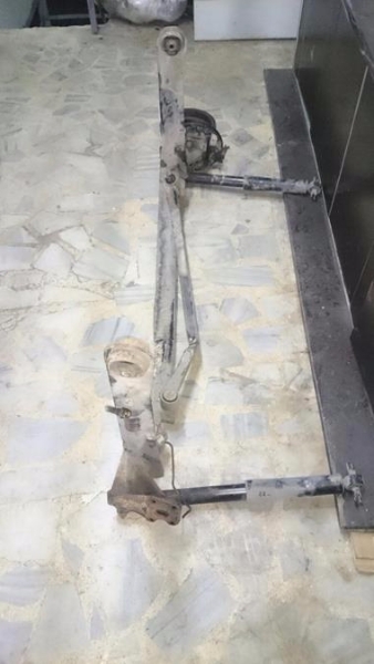 KIA RİO 2003-2005 ARASI ORJINAL SÖKME ARKA TRAVERS