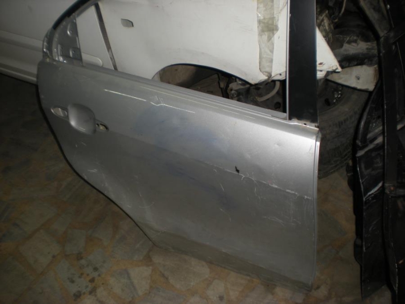 KIA RİO ÇIKMA SAĞ ARKA KAPI 2013