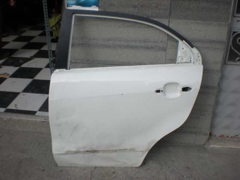 KİA RIO ÇIKMA SOL ARKA KAPI 2012