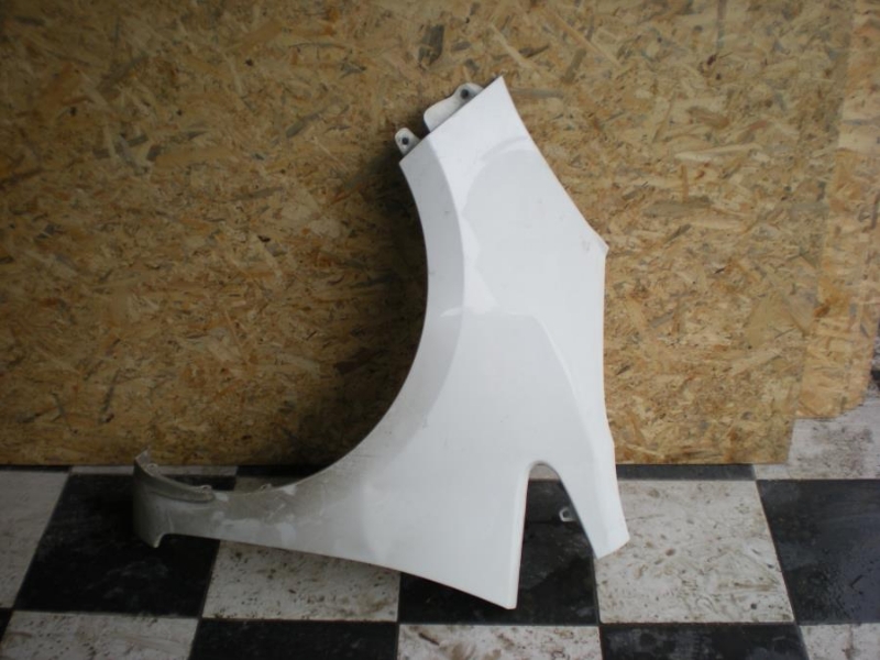 KIA RİO ÇIKMA SOL  ÖN  ÇAMURLUK