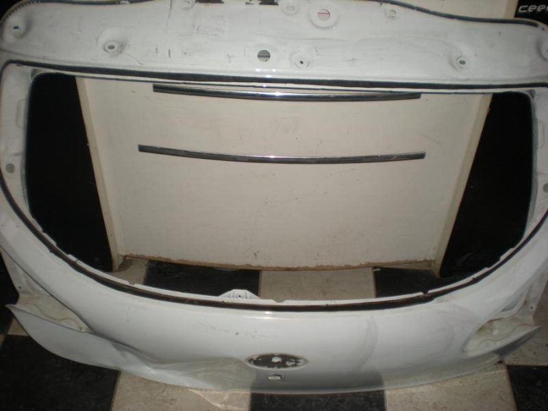 kia rio çıkma ve sökme arka bagaj kapısı