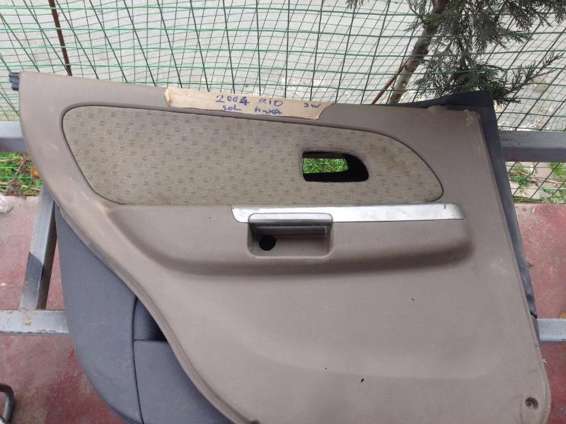 kia rio çıkma ve sökme kapı döşemeleri mevcuttur