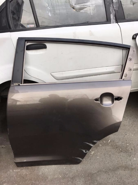 KIA SPORTAGE 2012 MODEL ORJINAL ÇIKMA TEMİZ SOL ARKA KAPI