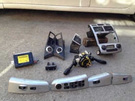 KIA SPORTAGE ÇIKMA CAM DÜĞMELERİ VE PLASTİK PARÇALAR SATILIK