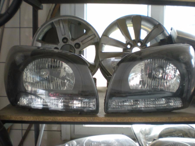 KIA SPORTAGE ÇIKMA FAR TAKIMI 2006