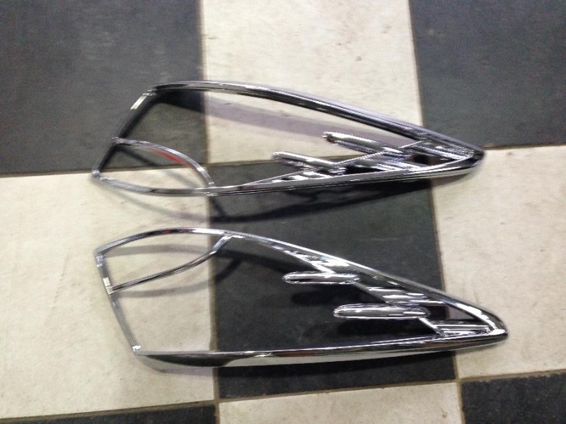 KIA SPORTAGE FAR ÇERCEVESİ ÇIKMA PARÇA