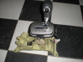 KIA SPORTAGE VİTES TOPUZU ÇIKMA VE SÖKME PARÇA