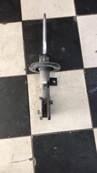 kia sportage yeni çıkma parça orjinal amortisörler mevcuttur