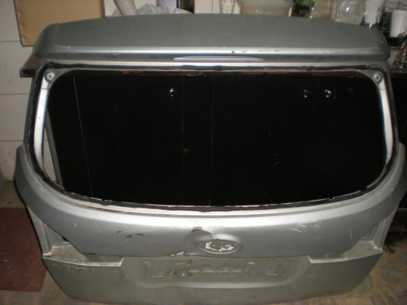 KIA VENGA BAGAJ ARAÇTAN SÖKME VE  ÇIKMA PARÇA