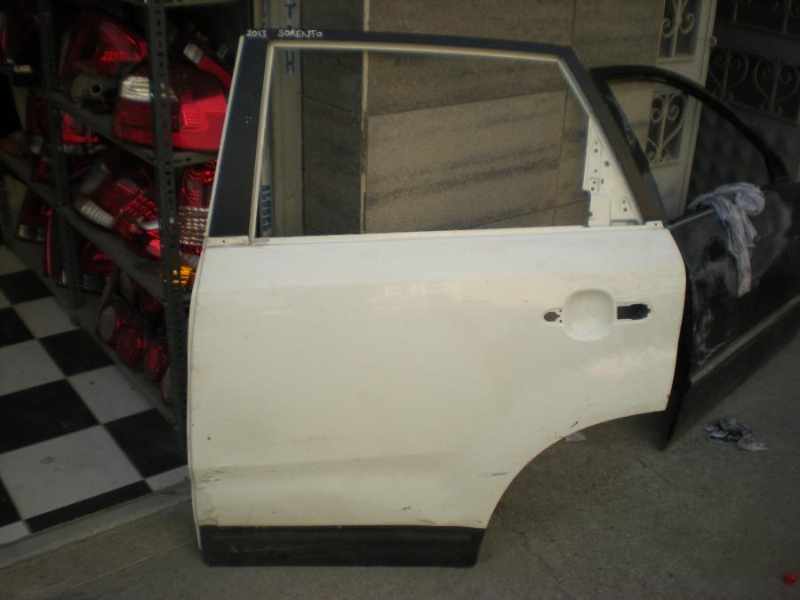 SÖKME VE ÇIKMA KIA SORENTO KAPILAR MEVCUTTUR