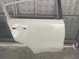 yedek parça çıkma kıa 2010 sportage sağ arka kapı