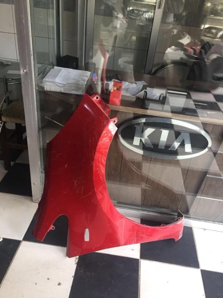 YENİ MODEL KIA RİO ORJINAL YEDEK PARÇA ÇAMURLUK SATILIK