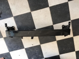 yeni model kia sportage orjinal çıkma ön tampon demirleri