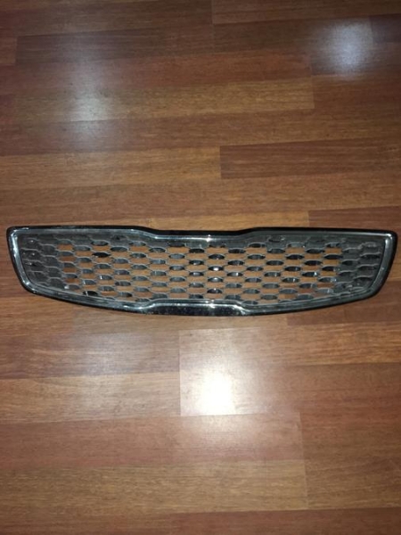 yeni model orjinal çıkma kia cerato ön panjur satılıktır